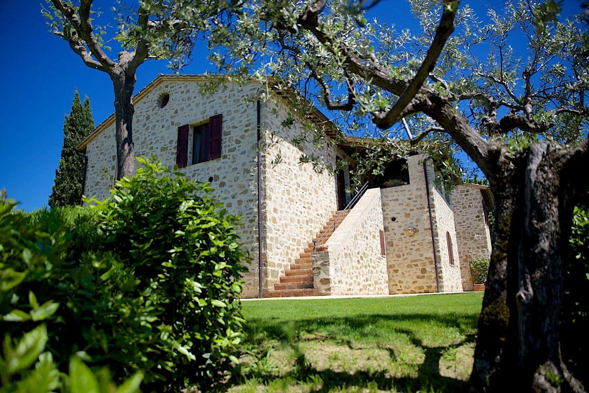 Agriturismo Le Colombe Ассізі Екстер'єр фото