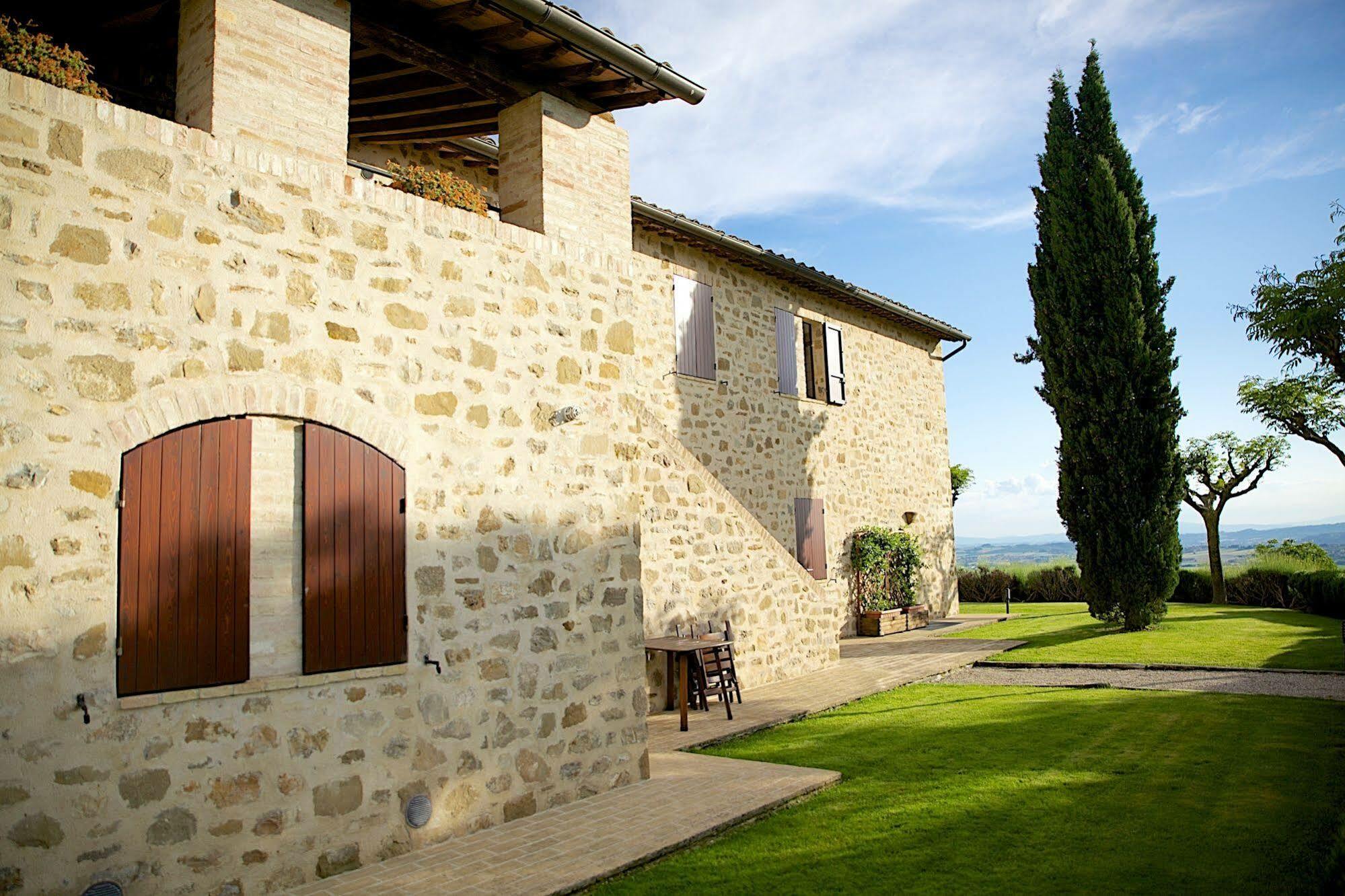 Agriturismo Le Colombe Ассізі Екстер'єр фото