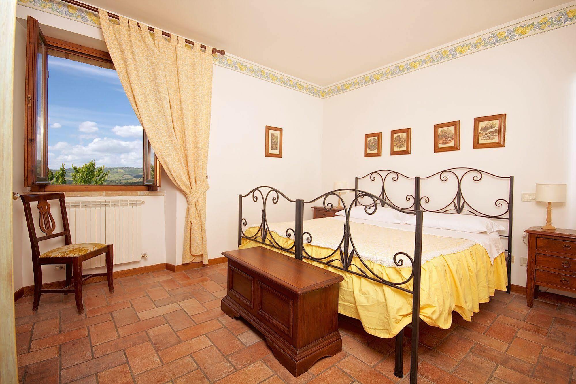 Agriturismo Le Colombe Ассізі Екстер'єр фото