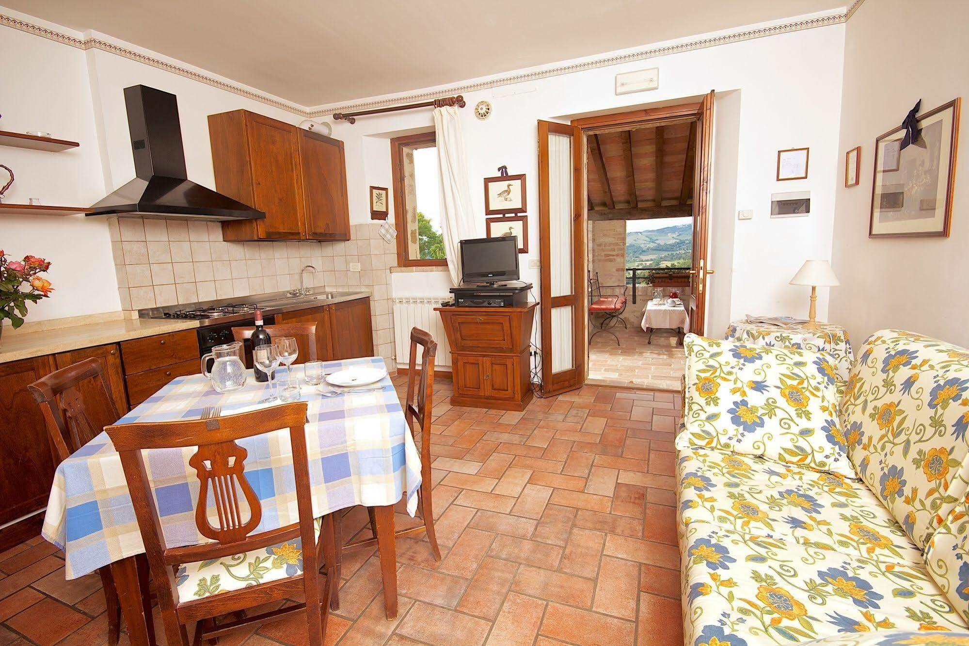 Agriturismo Le Colombe Ассізі Екстер'єр фото