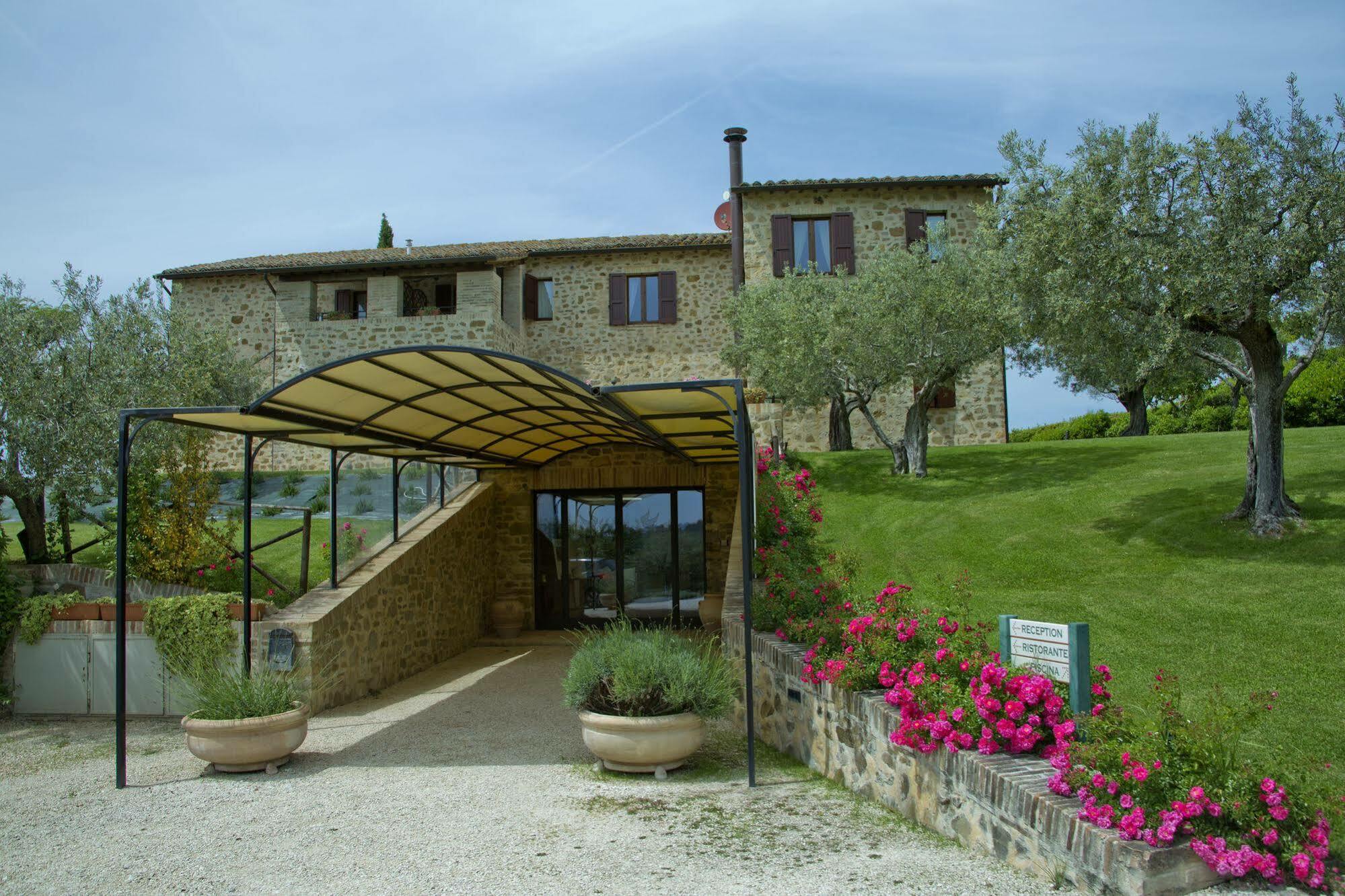 Agriturismo Le Colombe Ассізі Екстер'єр фото