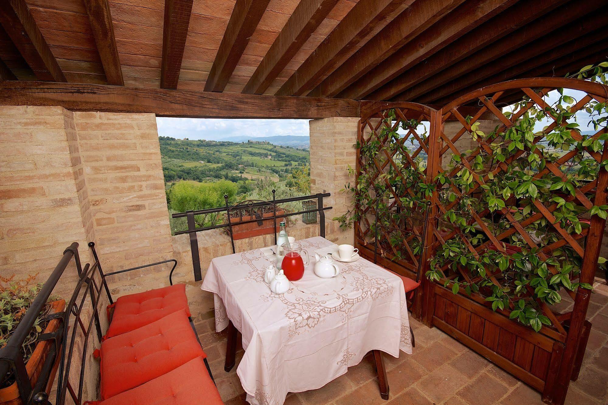 Agriturismo Le Colombe Ассізі Екстер'єр фото